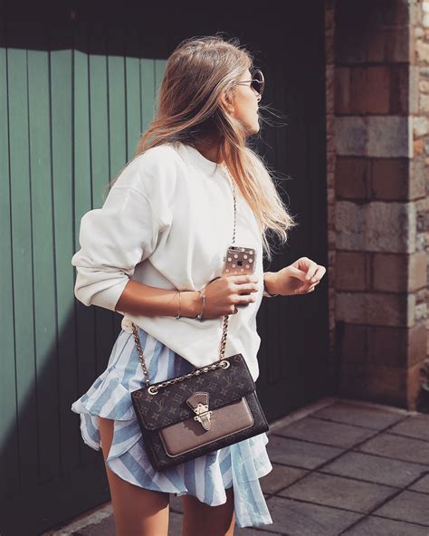 louis vuitton bag street style